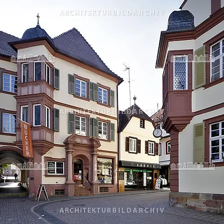 Toskana Mit Schwimmbad Und Sauna Bad Bergzabern